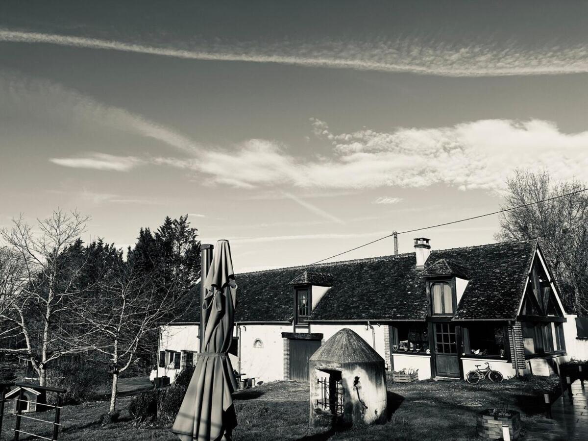 Une Pause S'Impose ;) Mery-sur-Cher Exterior photo